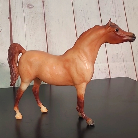 Breyer Arabian Matte Red Roan Champion is Born Horse Figurine Collectible Toy - Picture 8 of 17